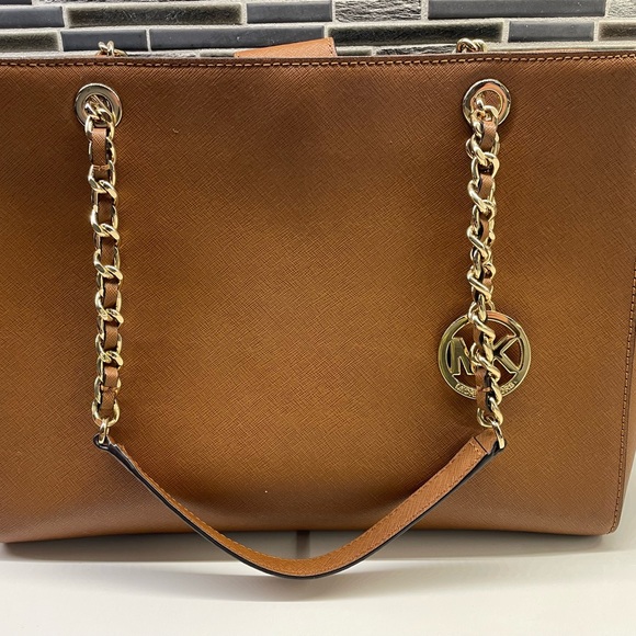 Michael Kors Susannah large shoulder tote - Picture 1 of 12